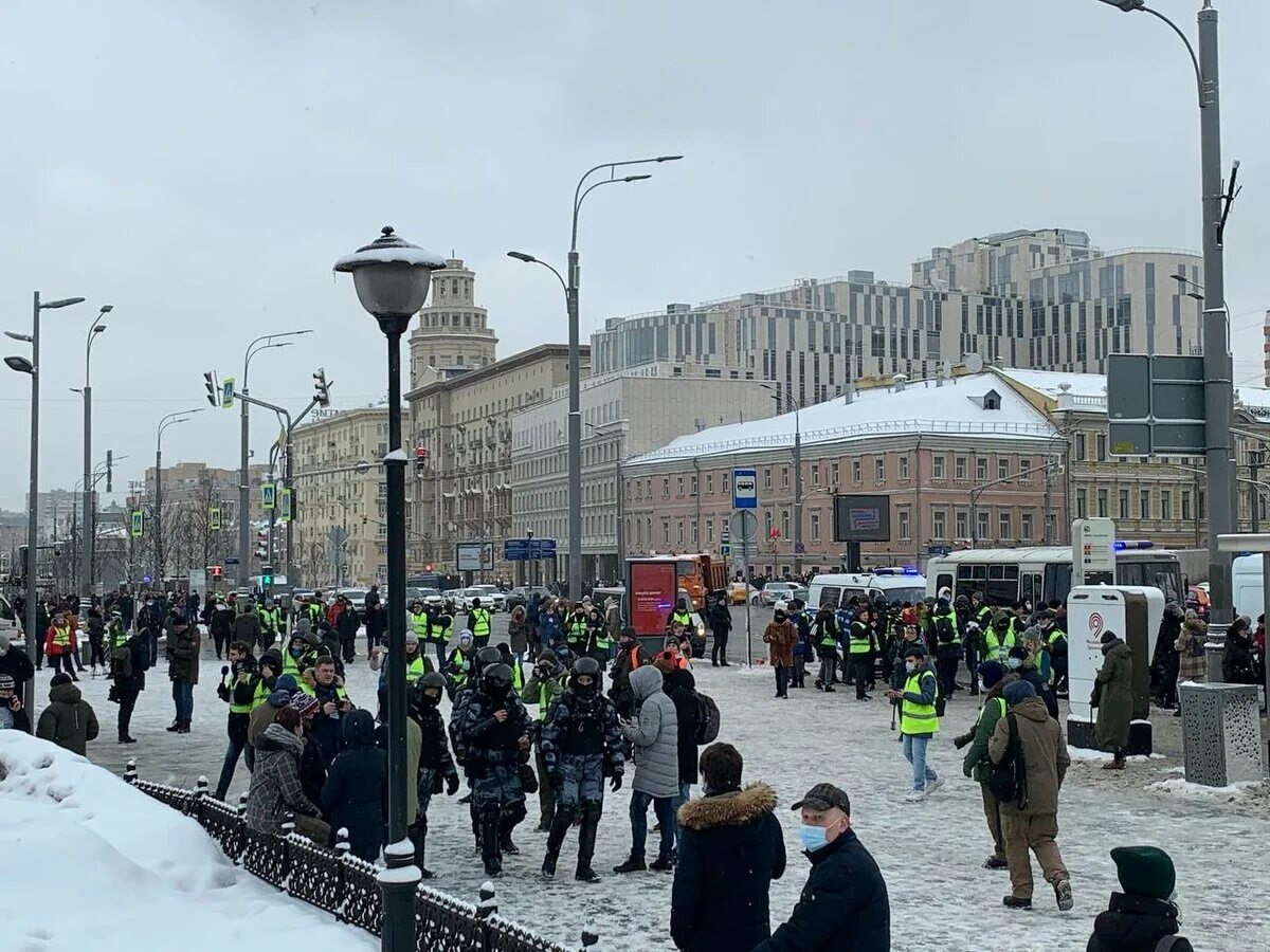 Митинг в Москве. Митинг мигрантов в Москве. Несанкционированная демонстрация мигрантов. Митинг москва 18