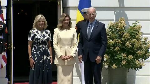 Жена выступления