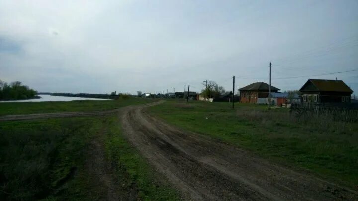 Криволучье ивановка. Криволучье Саратовская область. Село Ивановка Саратовская область Балаковский район. Криволучье Пензенская область. Криволучье Саратовской области фото.