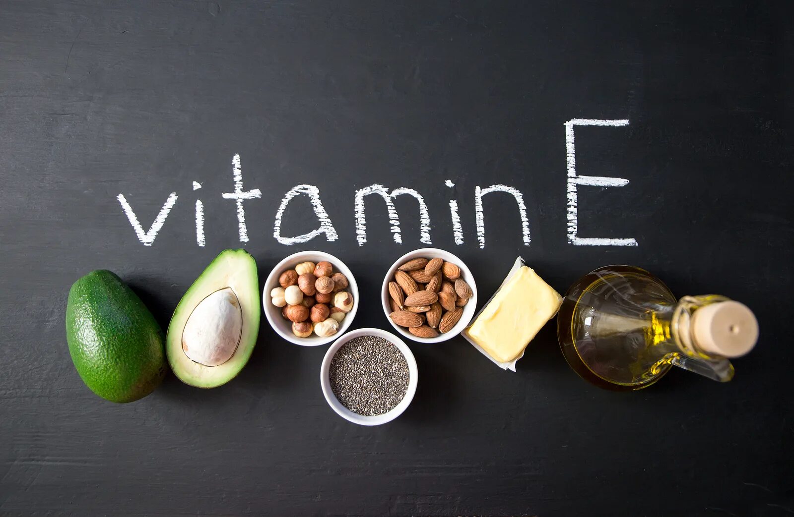 Vitamin d vitamin e. Что такое витамины. Витамин e. Витамин д Минимализм. Витамины а + е.