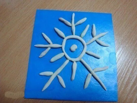 Лепим снежинки