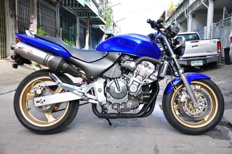 Хорни хорнет hollow. Хорни хорнет hollow knight r34. Хорни хорнет 18. Hollow knight fat hornet. Hornet hollow knight.