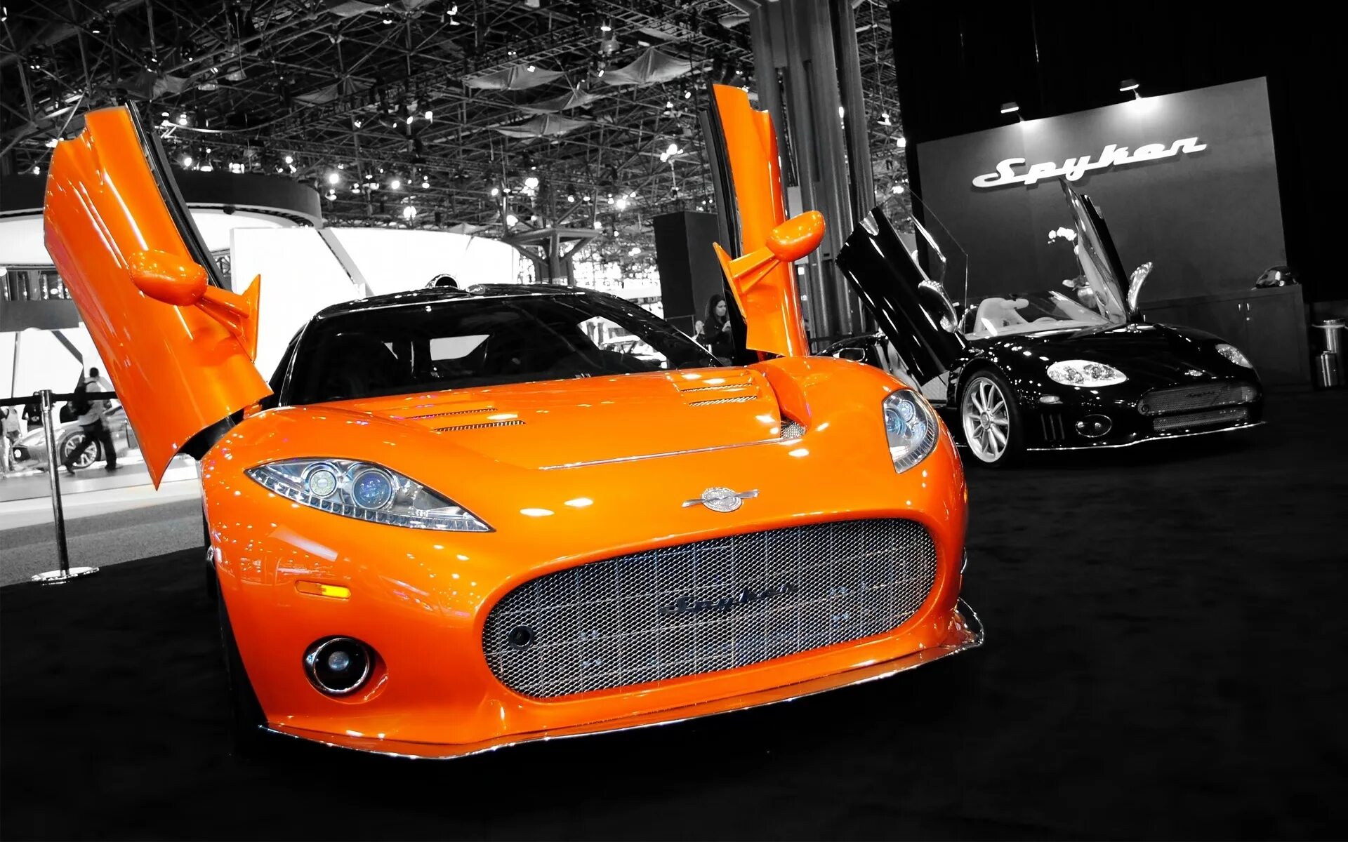 Включи оранжевый автомобиль. Оранжевая машина. Оранжевый цвет машины. Яркие машины. Оранжевая машина большая.