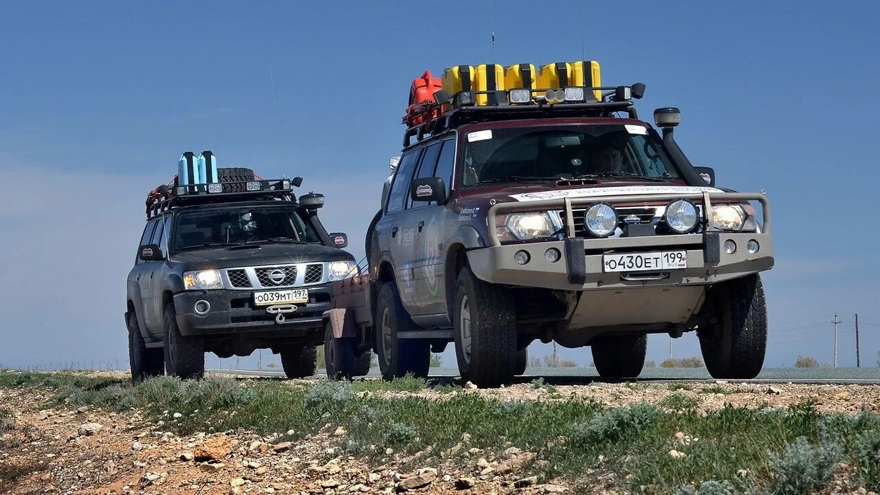 Toyota hilux для экспедиций. Toyota hilux expedition. Автомобили для экспедиции. Toyota fj cruiser 2007. Автомобили для экспедиции.