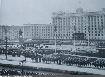Московская площадь 2 1