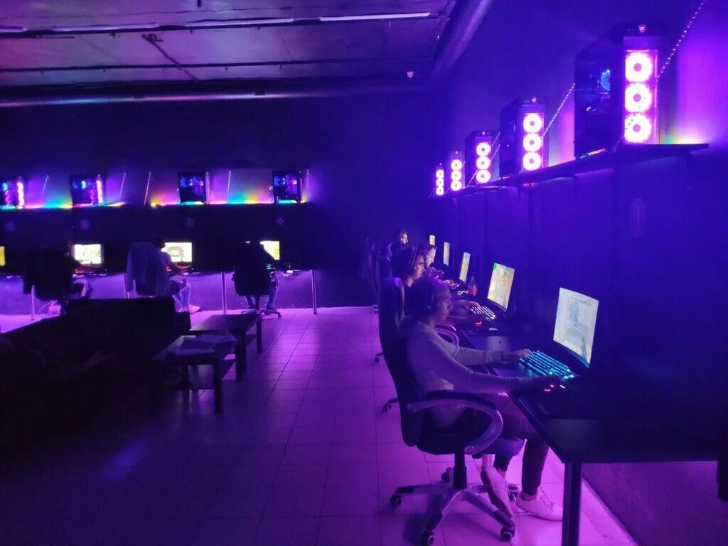 Cyberx киберклуб красноярск. Arena компьютерный клуб. компьютерный ярославль. компьютерный ярославль. Gpoint ярославль.