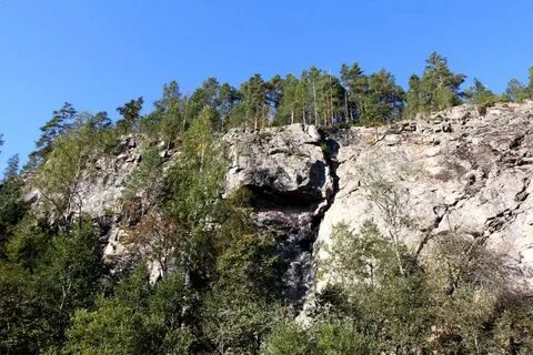 Змеиная скала