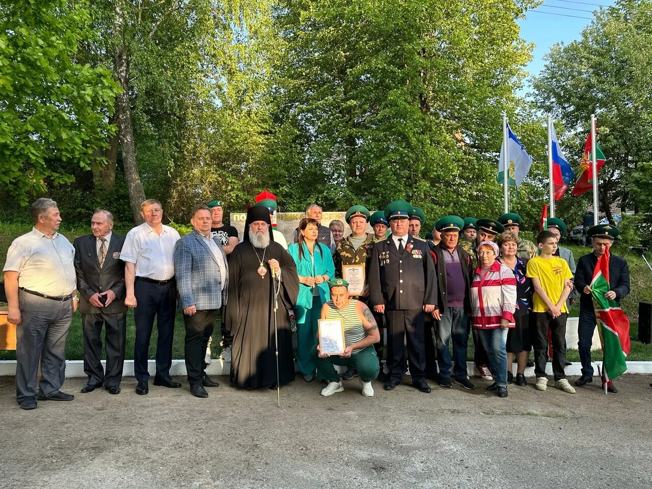 Памятник пограничникам. Открытие вязьмы. Вяземский лагерь дулаг-184. Открытие вязьмы. Вязьма памятник дулаг.