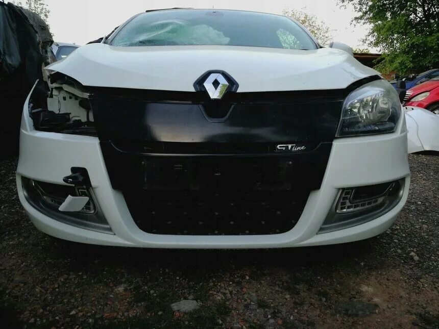 Бампер меган 3 рестайлинг. Сплиттер на рено меган 3. megane 3 gt spoiler. megane 3 coupe бампера от gt line. megane 3 gt-line spoiler.