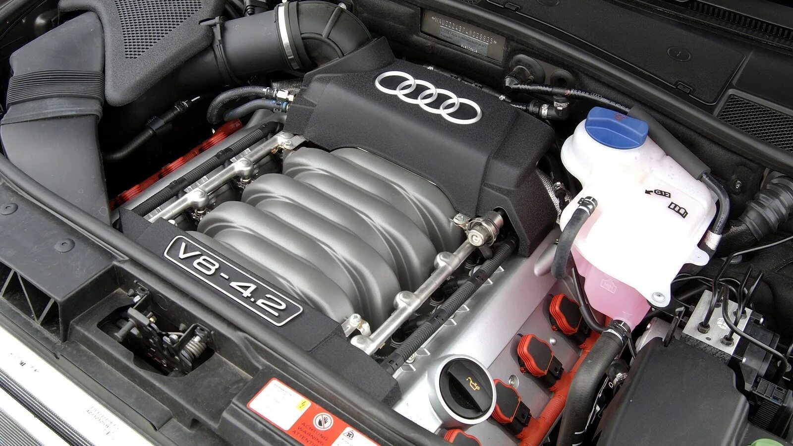 Двигателя ауди а6 с5 2.4. Мотор 4.2 Ауди. Ауди а4 v6 2.4 мотор. Audi v8 4.2. Audi a6 v8.