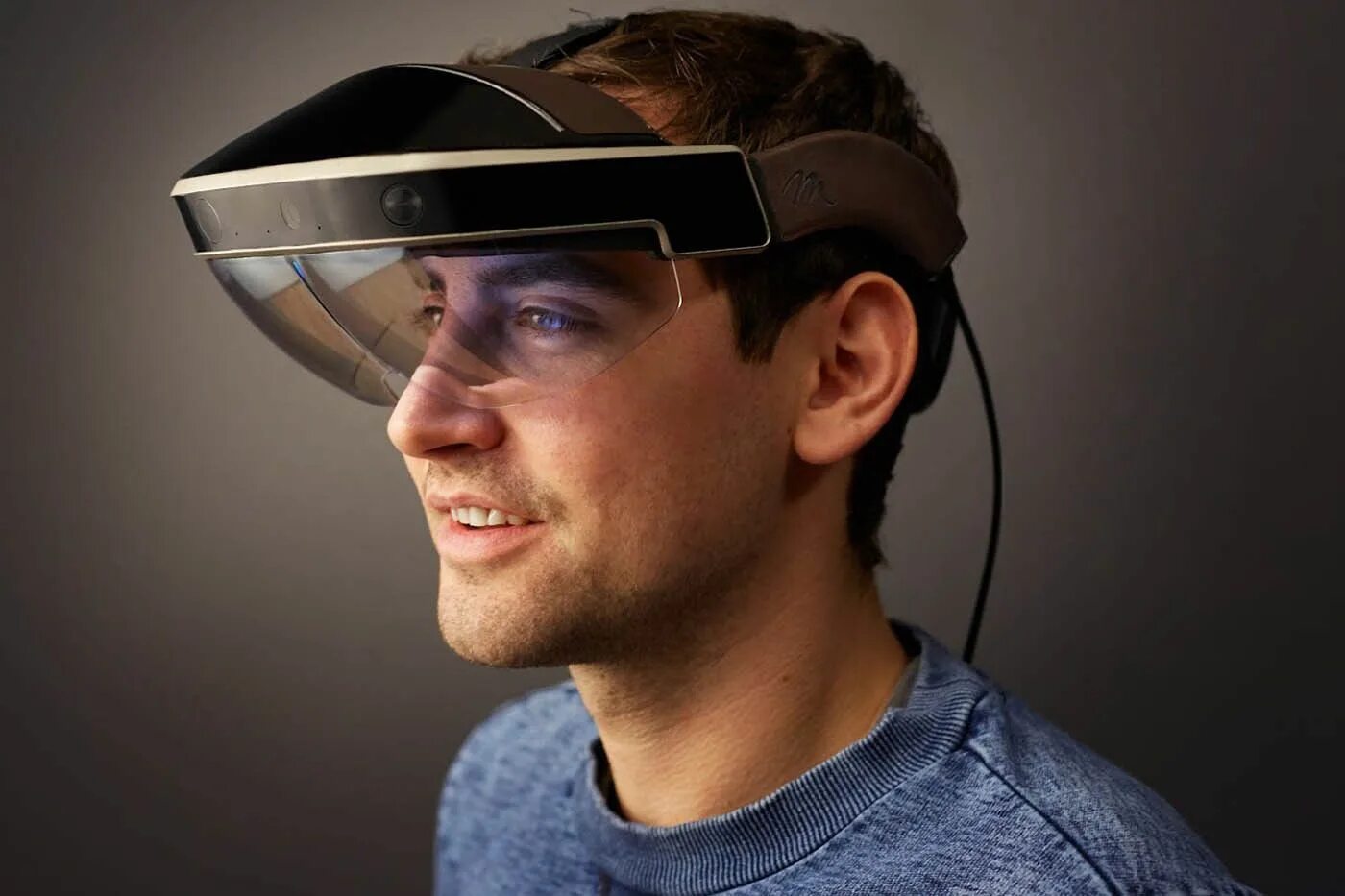 VR очки meta. Очки дополненной реальности Microsoft HOLOLENS 2. Смарт-очки Vuzix. Очки дополненной реальности Rokid Air. Разработка виртуальной реальности заказать