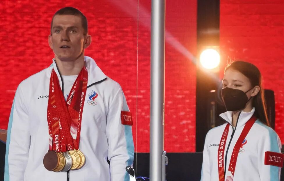 12 спортсменов на олимпиаду. Выдающийся российский спортсмен. Кибер спортсмены чемпионы в России.