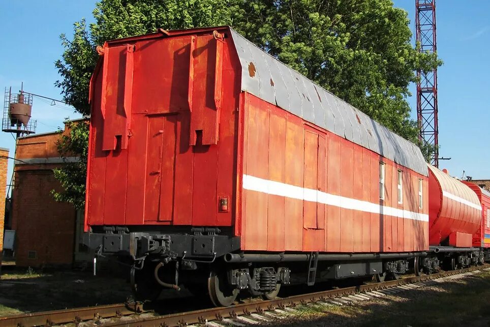 пожарный вагон. пожарный поезд унеча. пожарный вагон. вагон пожарного поезда. пожарный поезд ржд тула.