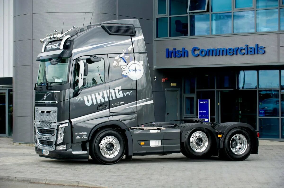 Ремонт volvo fh. Вольво FH Truck 4х2. Вольво fh16. Volvo fh16 Викинг. Грузовик Volvo FH 13.