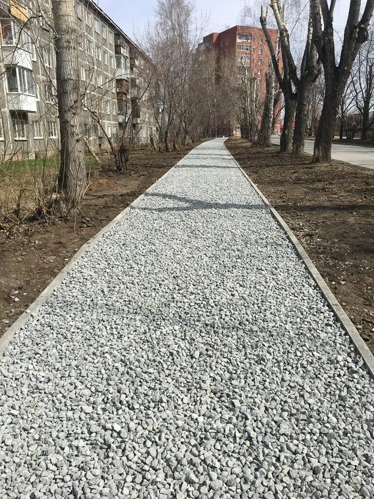 Тратуар или тротуар. Тротуар. дорожки из асфальта в частном доме. ремонт тротуаров. серебряный тротуар.