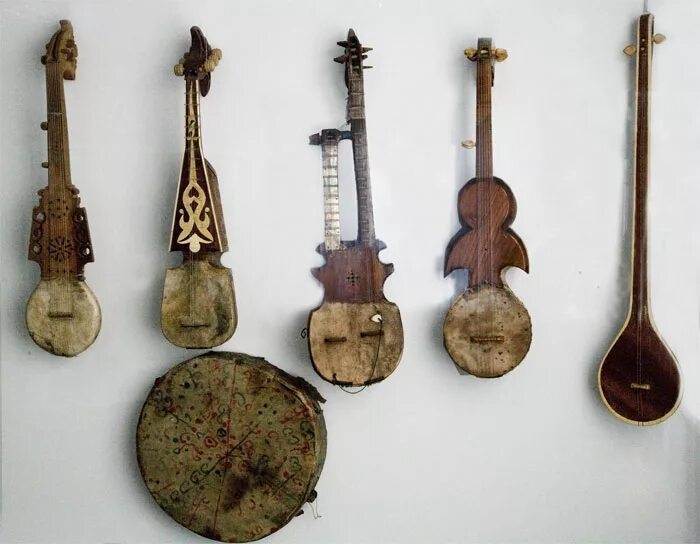 Таджикский инструмент