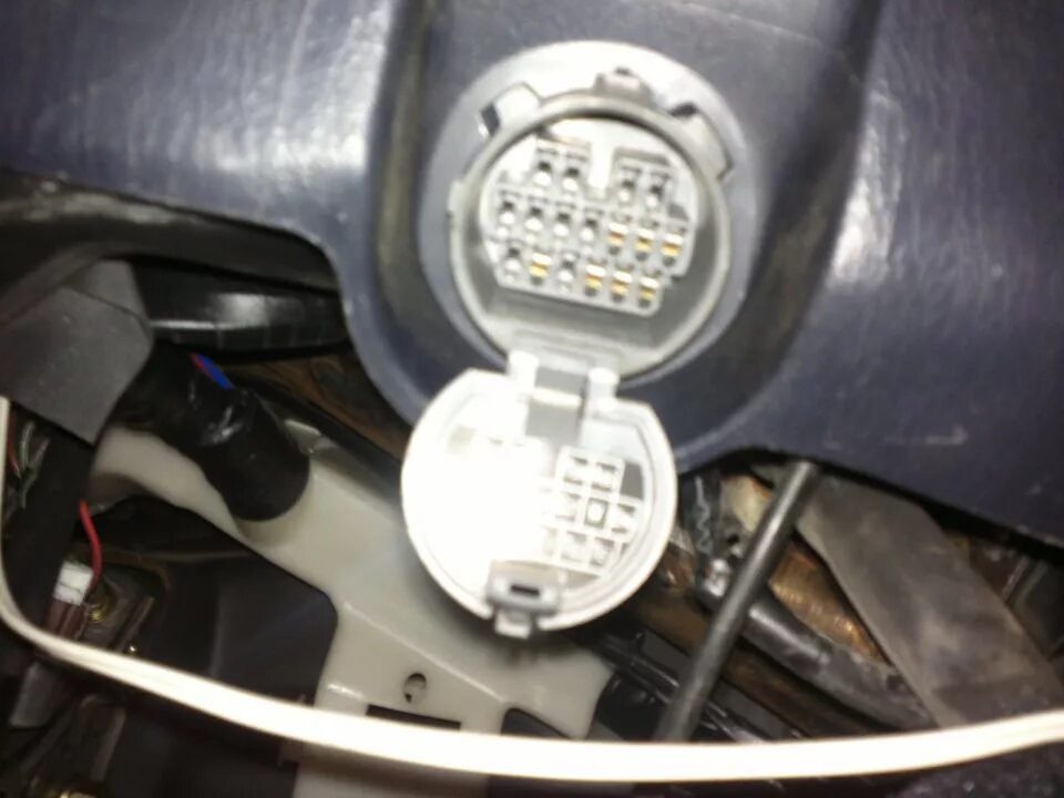 Obd камри. Диагностический разъём тойота камри 40. camry 40 obd2. разъем обд камри 40. диагностический разъём toyota mark ii.