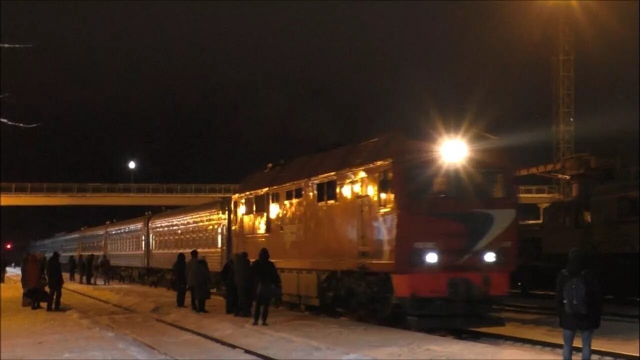 Электрички минск березино. Светлогорск на Березине. Дизель на станции Светлогорск 2. Поезд Брянск - Светлогорск на Березине.