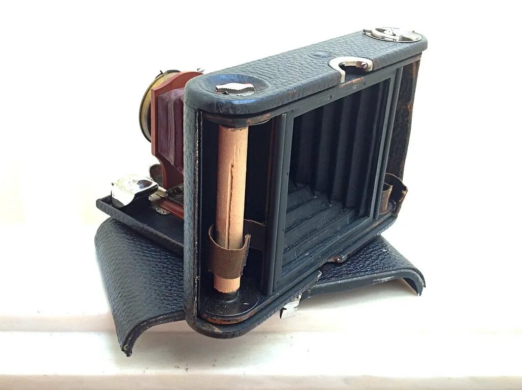 Pocket model. Kodak 2 folding. фотоаппарат box pocket kodak. no-3 folding pocket kodak model b-5 u.s. patents. оправа iace folding, if-02 br.