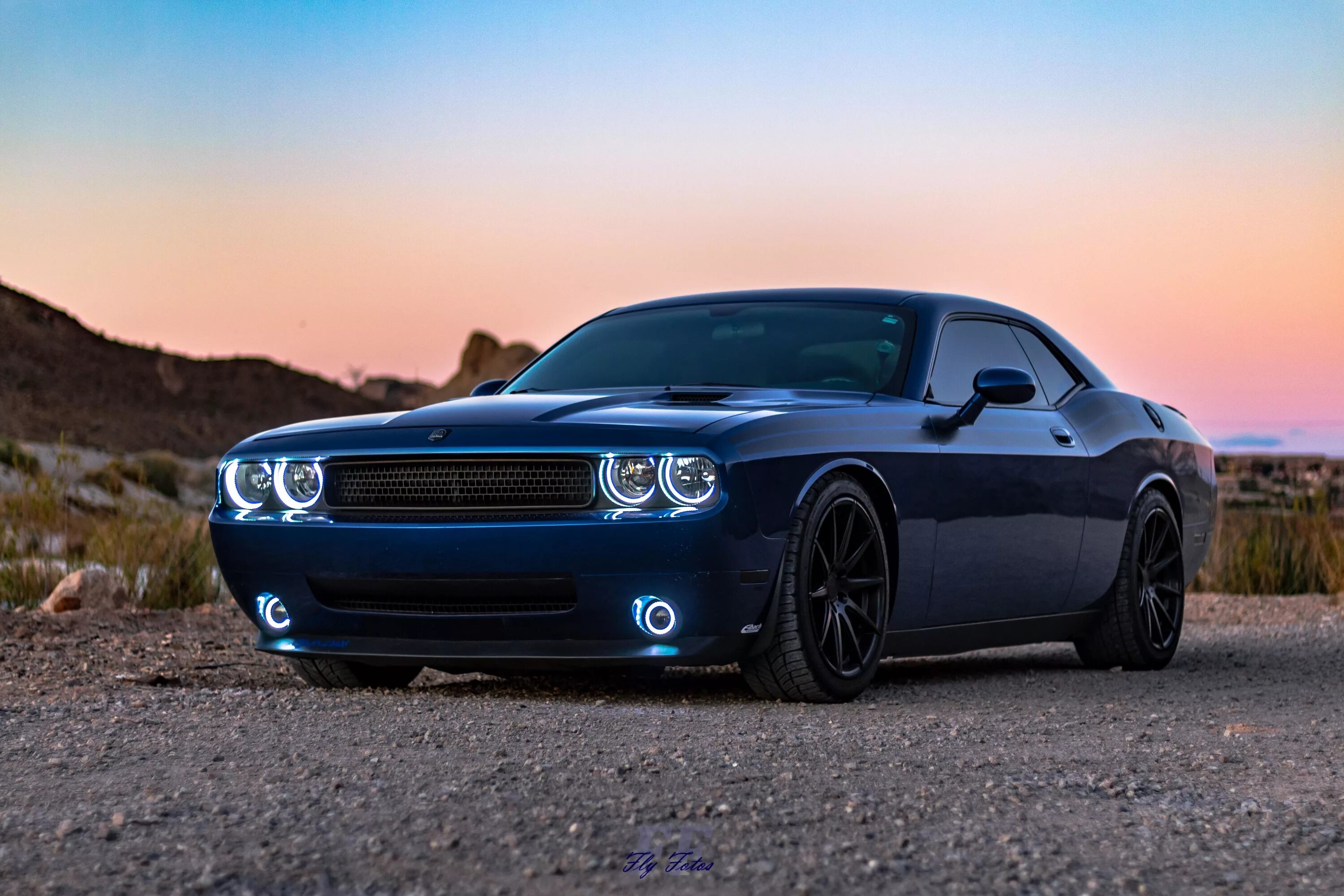 Dodge Challenger 2000.