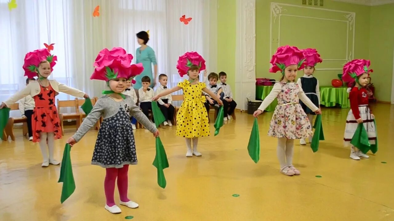 Праздник весны в детском саду старшая группа. Праздник цветов в детском саду старшая группа. Костюм цветочка для девочки в детском саду. Праздник танца в детском саду. Весенний утренник в детском саду.