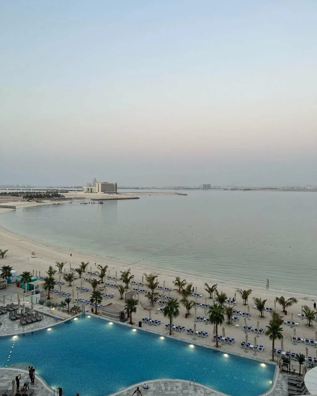 The cove rotana resort 5* рас-эль-хайм. Рас эль хайм температура в августе. Погода в рас аль хайме в ноябре. Музей рас эль хайма. The cove rotana resort 5 оаэ.