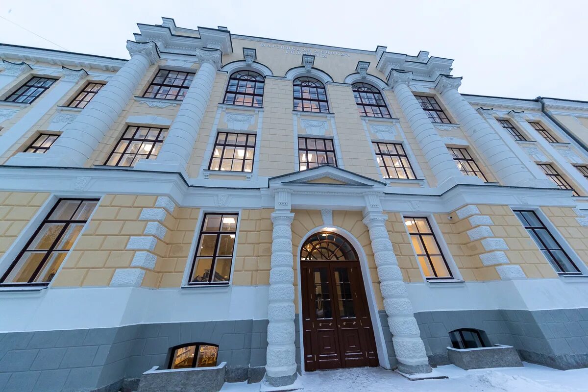 Лицей после. Ул. 21 лицей уфа. Лицей после. Пушкин в петербурге 1817-1820.