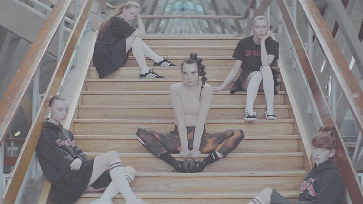 Runaway walk. MØ walk this way. Клип исполнитель way way. MØ клип идет по рыноку. Walk this way twitchyanimation.