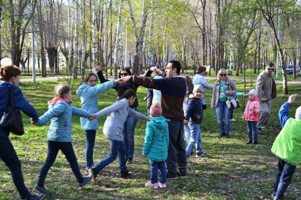 Мероприятие весеннее настроение. Весенняя игровая программа на улице. Игровая программа весенние забавы. Игровая программа Весеннее настроение.