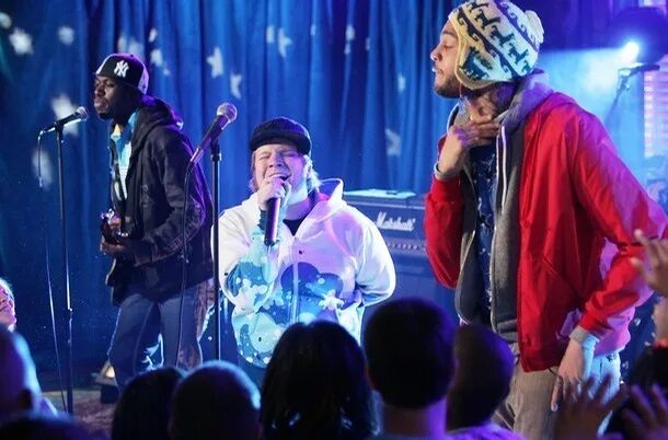 Патрик стамп 2022. Gym class heroes cupid's chokehold. Патрик стамп gym class heroes. Patrick stump. Stereo hearts gym class heroes.