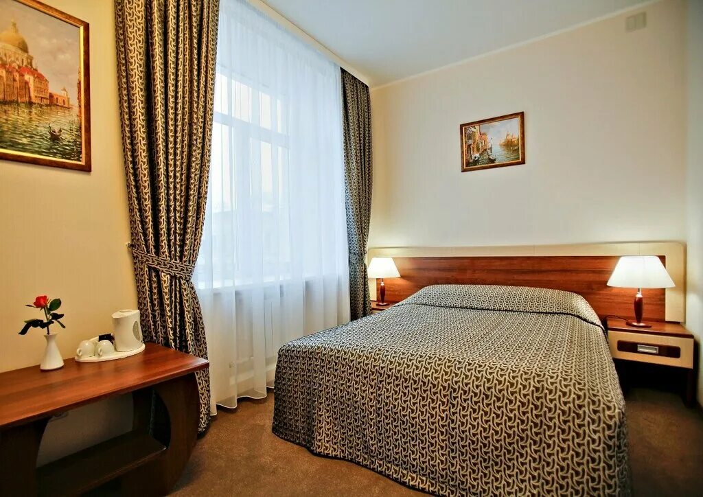 гостиницы кирова вакансии. Hotel kirov 4* отель киров. мопра 67 киров. красина 10 отель киров. гостиница вятский дворик.