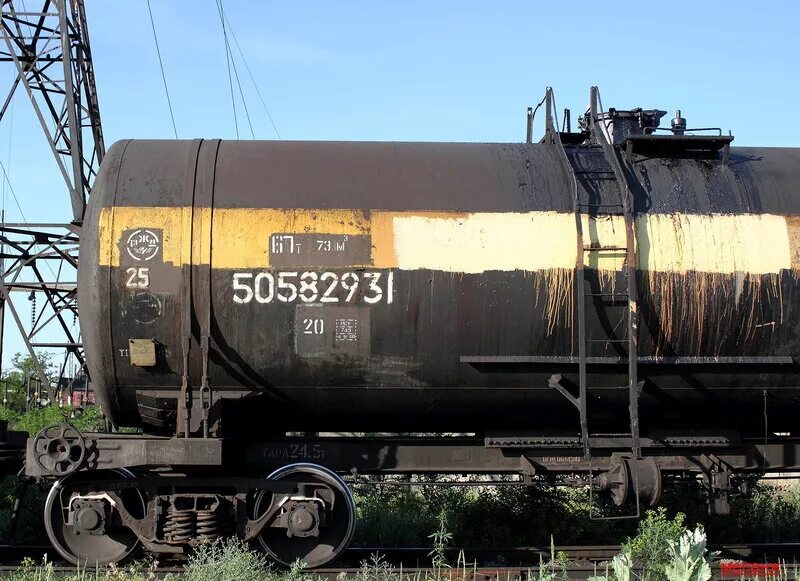 15ц56м тайфун-м. Цистерна 15-ц862 железнодорожная. Цистерна для бензина и нефти с объемом котла 50 м3, модель 15-ц862. Бтр 80 тайфун. Боевая противодиверсионная машина (бпдм) "тайфун-м".