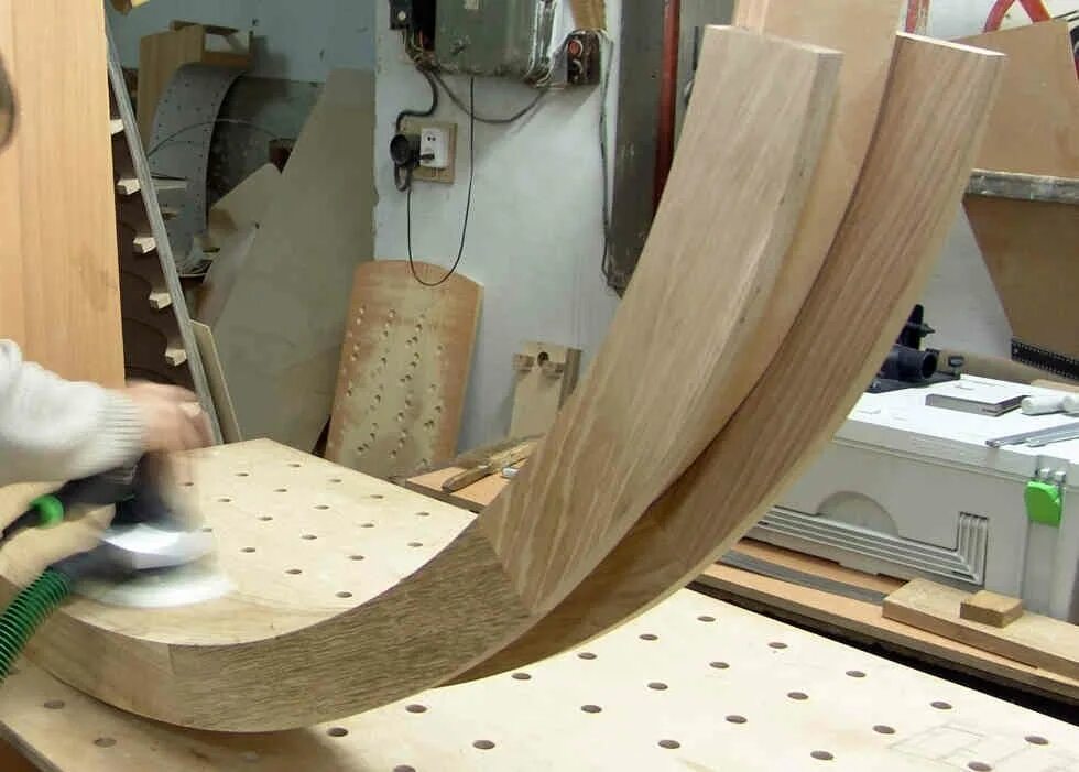 Как загнуть дерево. Как загнуть дерево. Приспособления для гнутья древесины. Гнутье древесины. Изделия гнутая фанера.