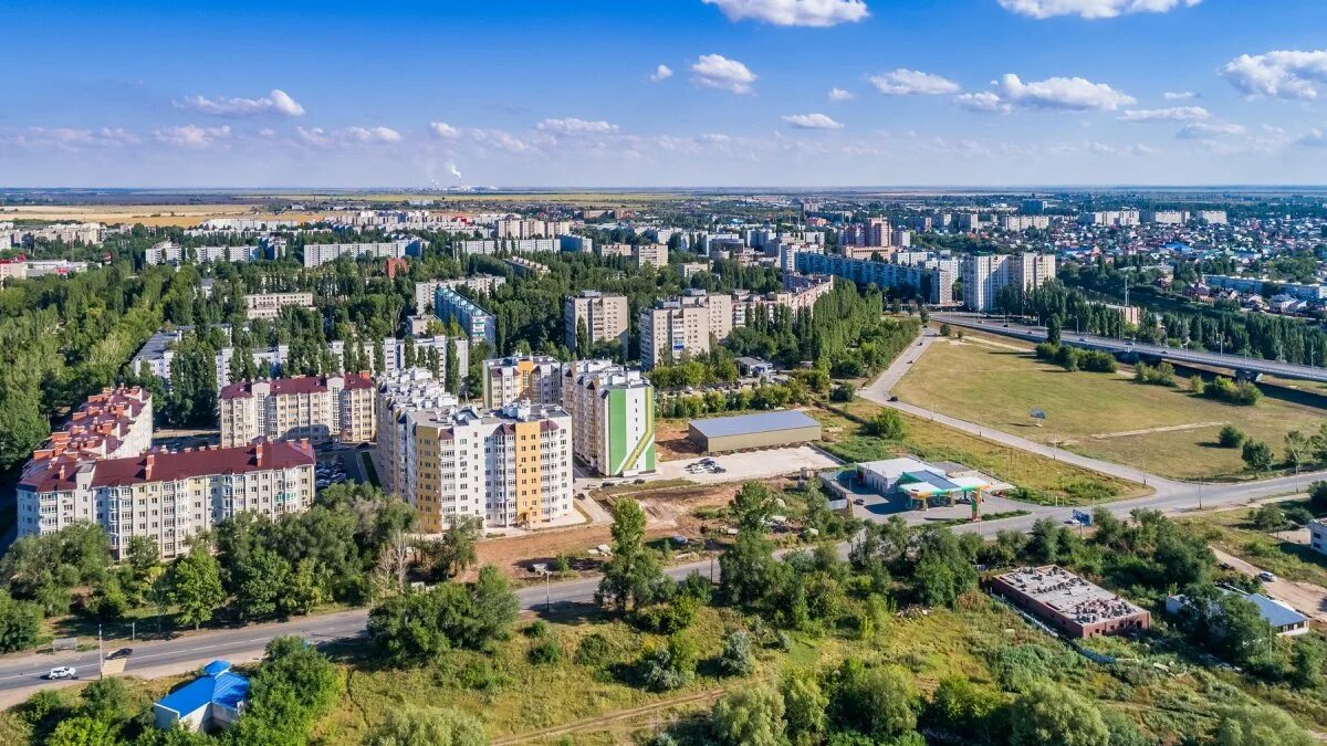 Численность населения в г. Балаково саратовская область численность населения 2021. Балаково центральная улица. Численность населения балаково 2023. Новоузенск население численность.