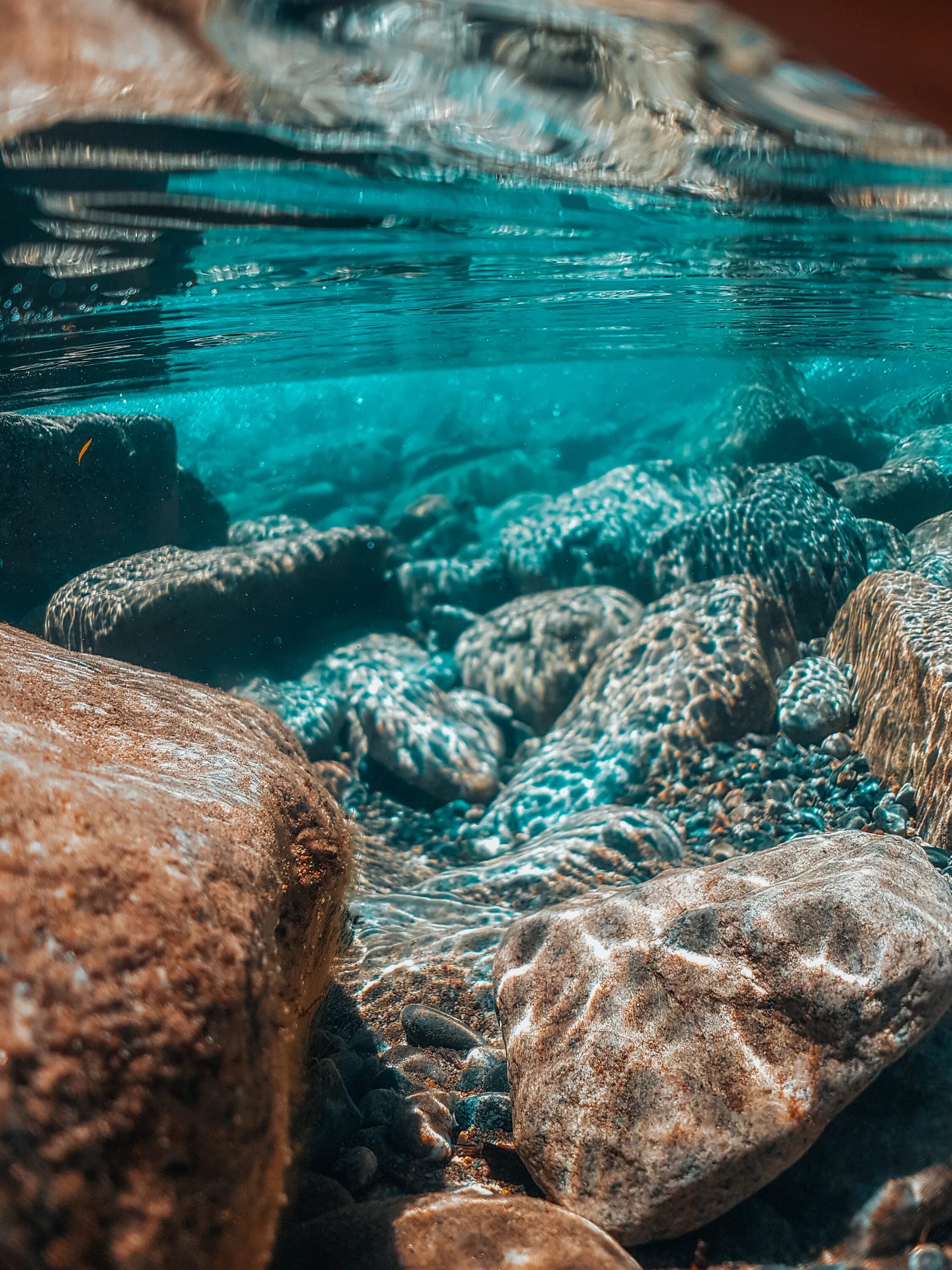 Подводные камни купить. Морское дно. Море под водой. Красивое Морское дно. Океан под водой.