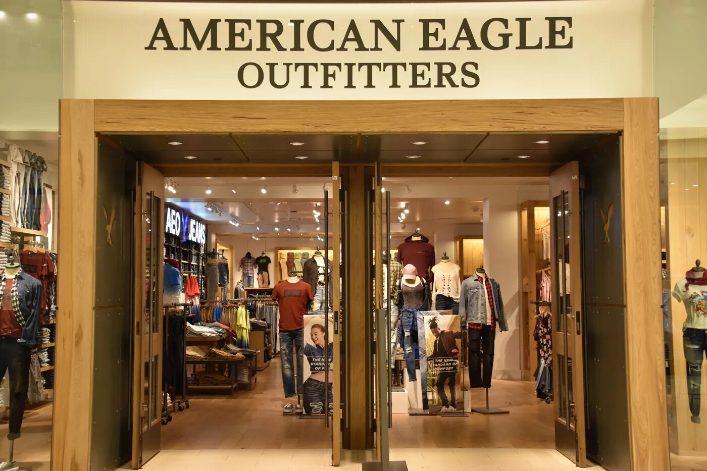 Американ игл. American Eagle одежда. American Eagle магазин. American Eagle Outfitters. American Eagle одежда Москва.