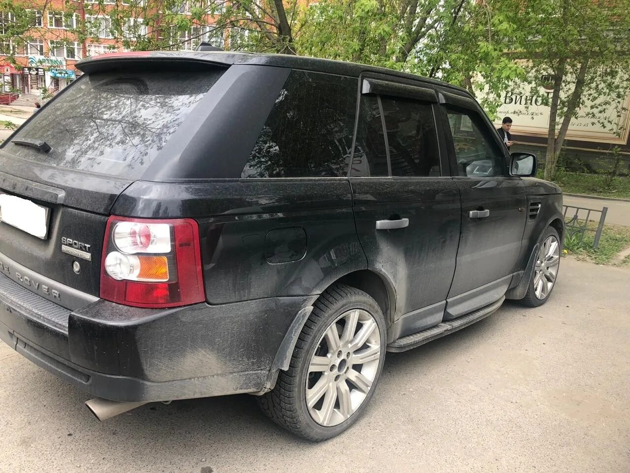 Рендж ровер с жабрами. Range rover sport l320 коричневый. Range rover sport l320. Разбираю рендж ровер. Разбираю рендж ровер.