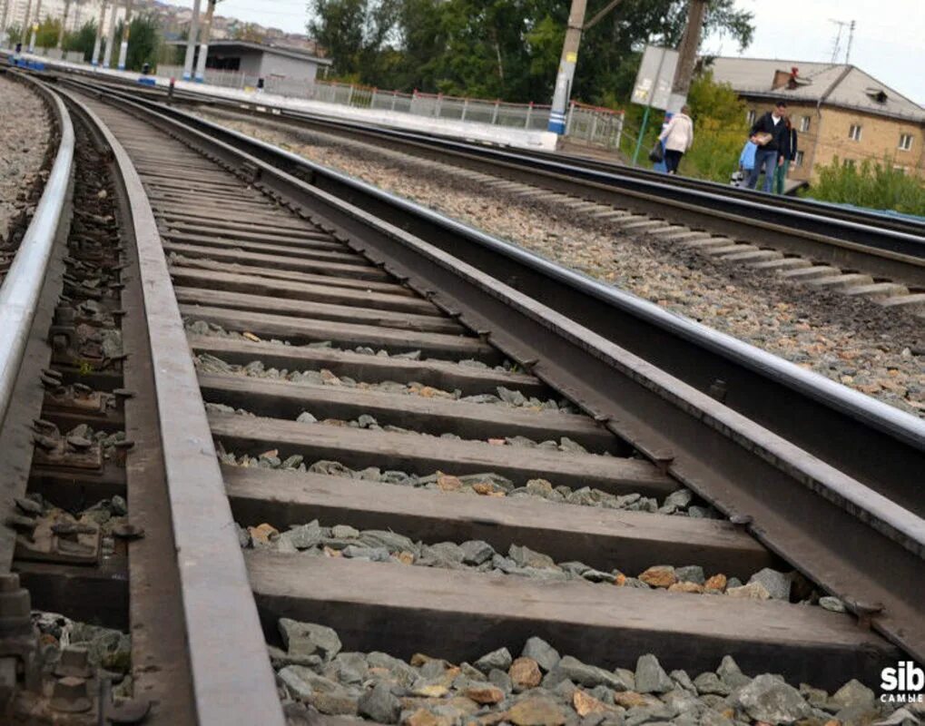 самовольный проезд в грузовом поезде. самовольный проезд в грузовом поезде. поезда грузовые аварии с вл. грузовой поезд брутал. самовольный проезд в грузовом поезде.