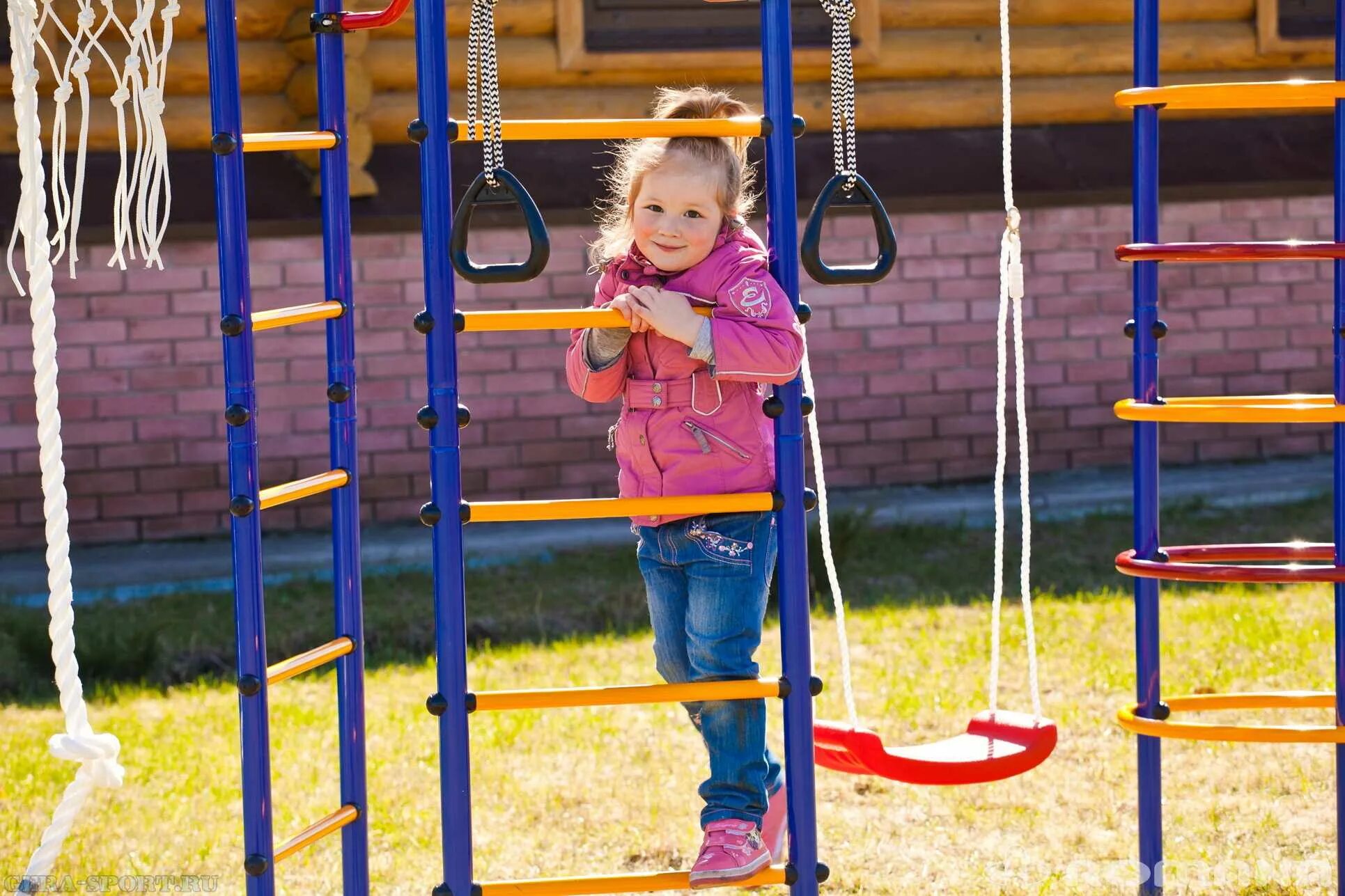 Горки на детской площадке. Идти на детскую площадку. Детские площадки. Игровая площадка для детей. Игровая площадка для детей.