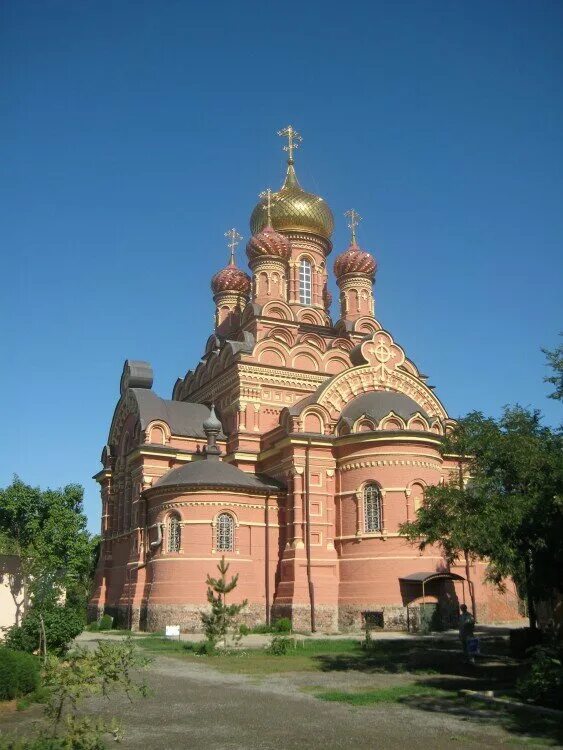 Иоанно предтеченский храм в астрахани. Храм святого князя владимира во астрахе. Храмы г астрахани. Храм святого равноапостольного князя владимира в астрахани. Иоанно предтеченский монастырь астрахань архитектура.