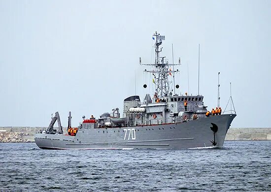 Балтийский флот усилит новейший тральщик с подводными роботами Новости армии Изв