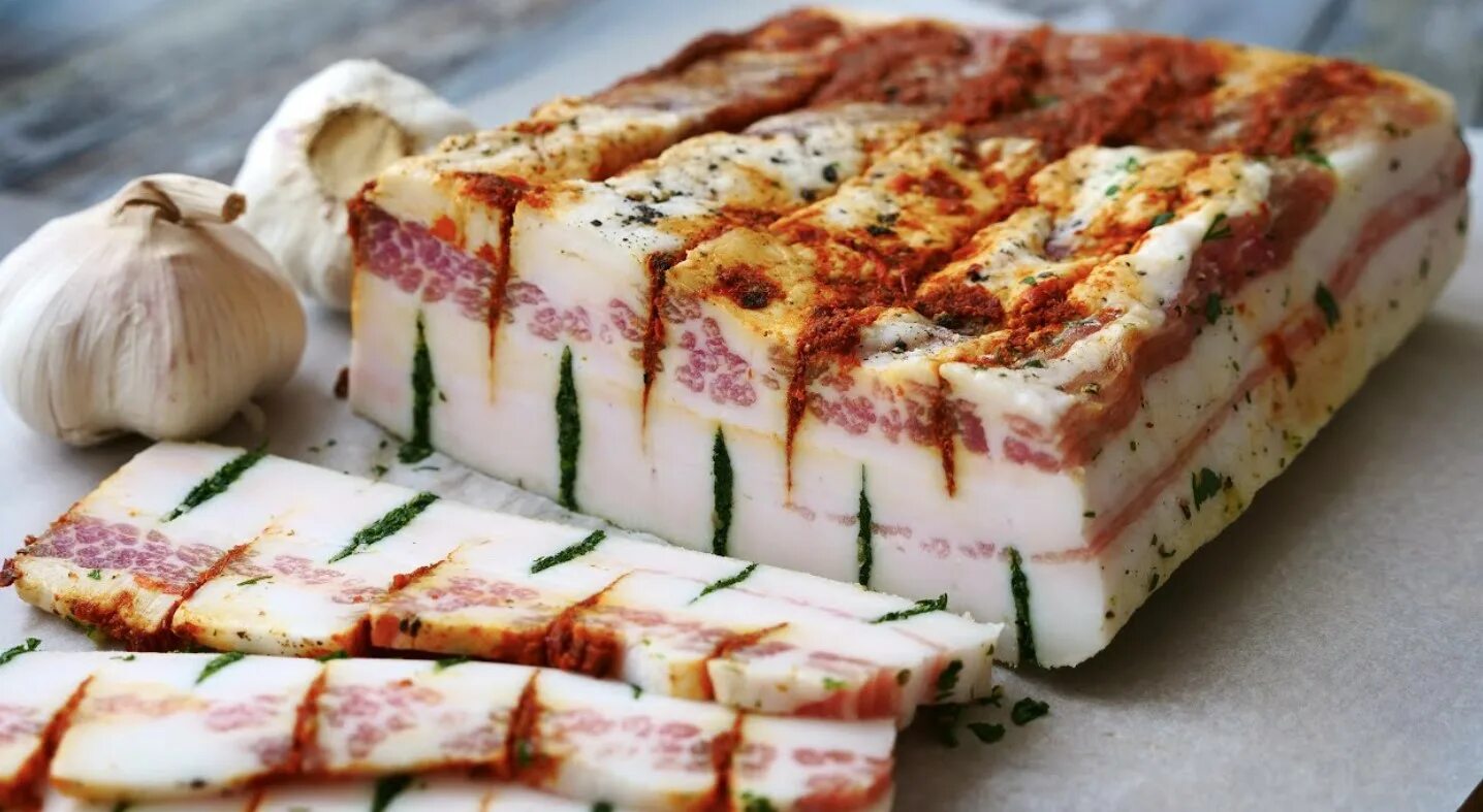 Рецепты сало фото. Сало. Вкусное сало. Сало с зеленью и чесноком. Вкусное сало фото.