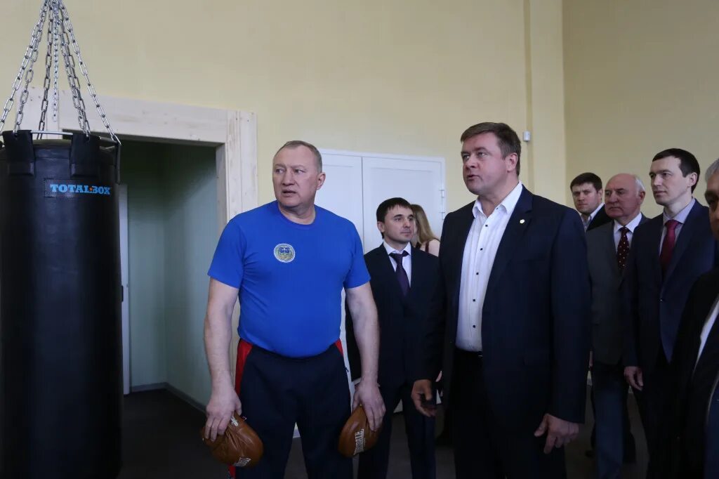 Дворец единоборств рязань. Академия единоборств рязань. Центр единоборств рязань. Академия единоборств рязань спортзал. Гау сшор академия единоборств рязань.