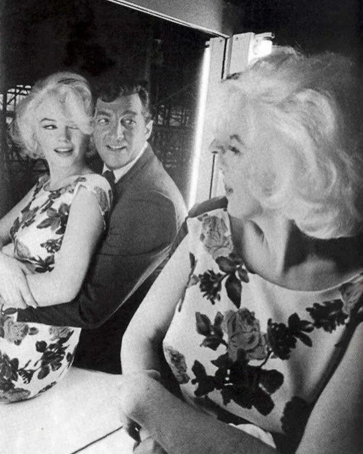 Мэрилин монро и чаплин младший. Marlon brando marilyn monroe. Сын чаплина и мэрилин монро. Сын чаплина и мэрилин монро. Дин мартин и мэрилин монро.