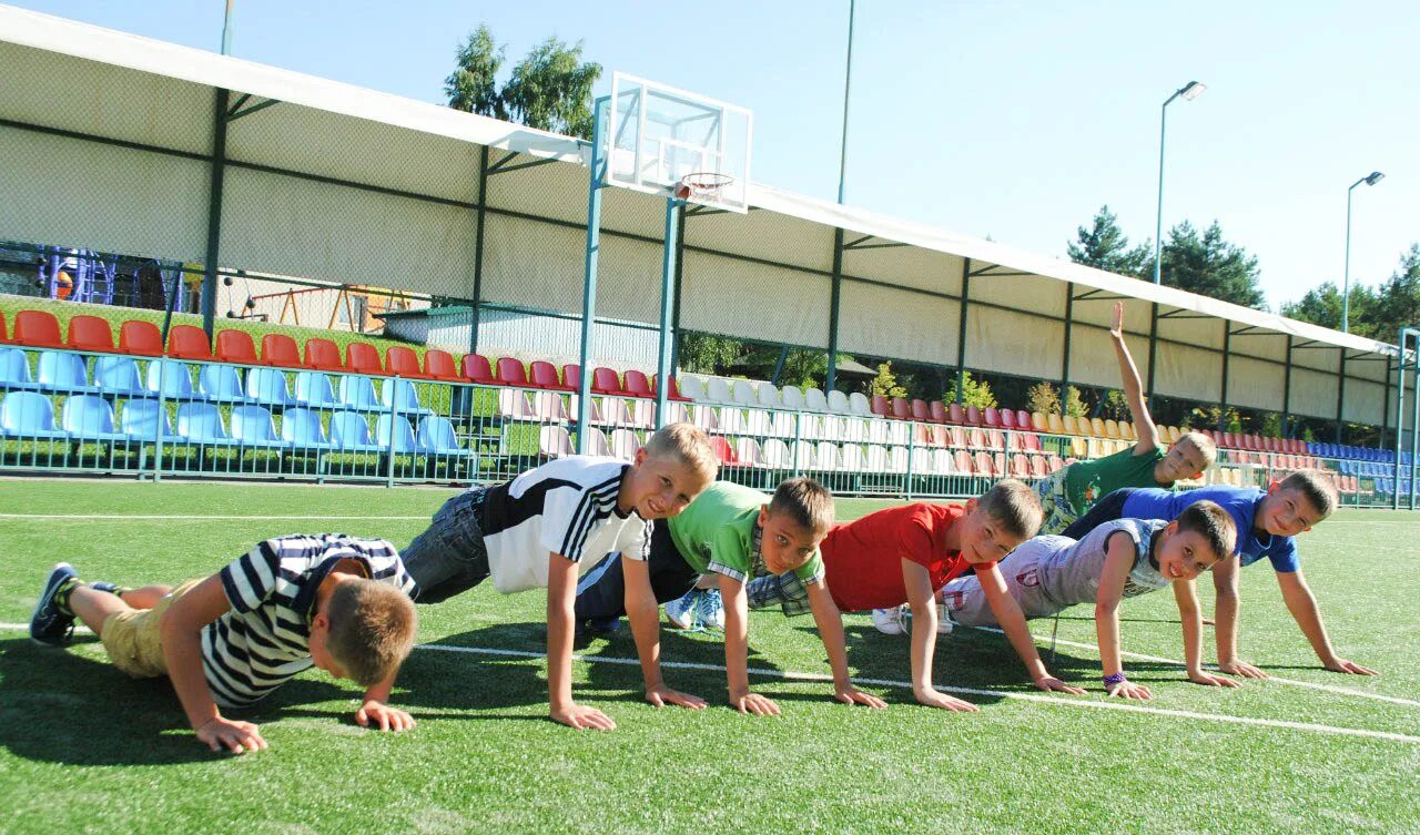 Спортивный лагерь в подмосковье. Детский спортивный лагерь. Детский лагерь спорт. Спортивный детский лагерь в Подмосковье на лето. Детские спортивные лагеря в Тольятти.