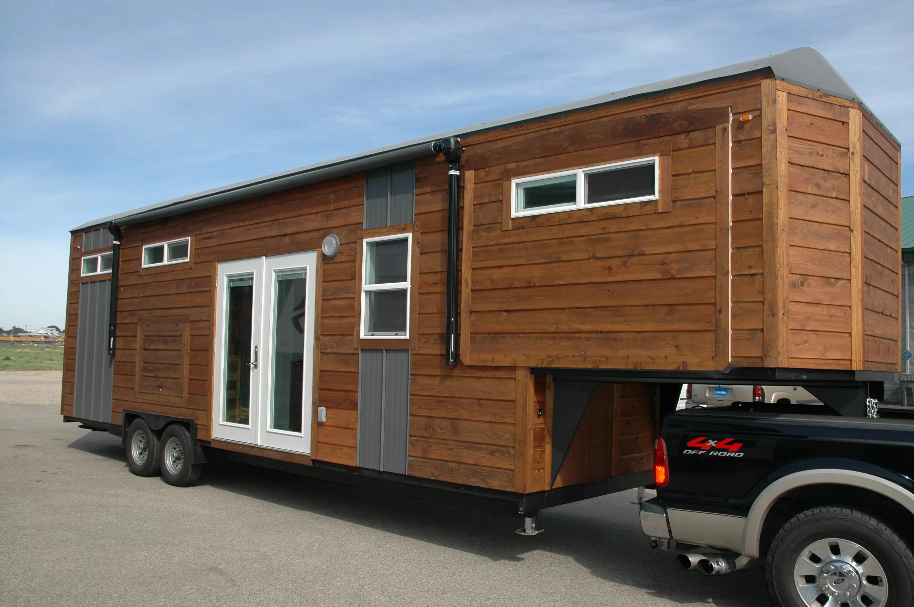 Тини хаус сша. Автодом tiny house. Тини хаус на прицепе. House trailer. Модульный дом тини хаус.