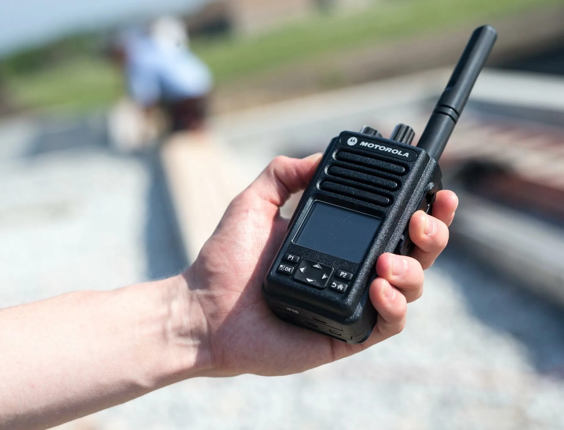 Передаю по рации вам свои абстракции. Motorola dp3661e. dp3661e. two way radio рации. военная радиостанция моторола.