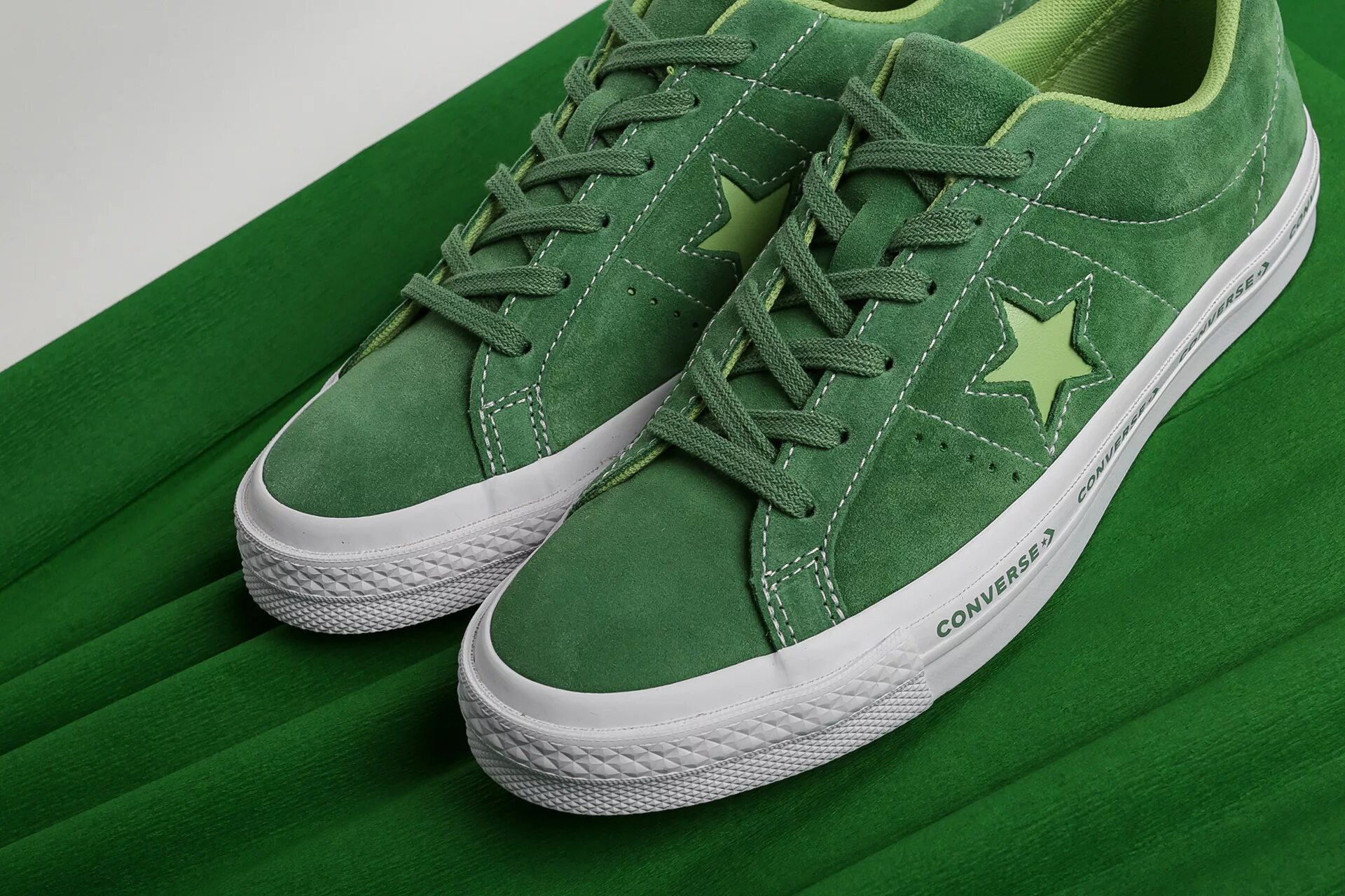 Converse one Star. Зеленые кроссовки. Салатовые кеды. Темнозелены кроссовки.