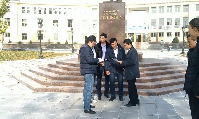 сурхондарё музработ тумани 5 мактаби комсомолобот. яхина эшелон на самарканд. самаркандский дом. таджикские женщины. нукус давлат университети.