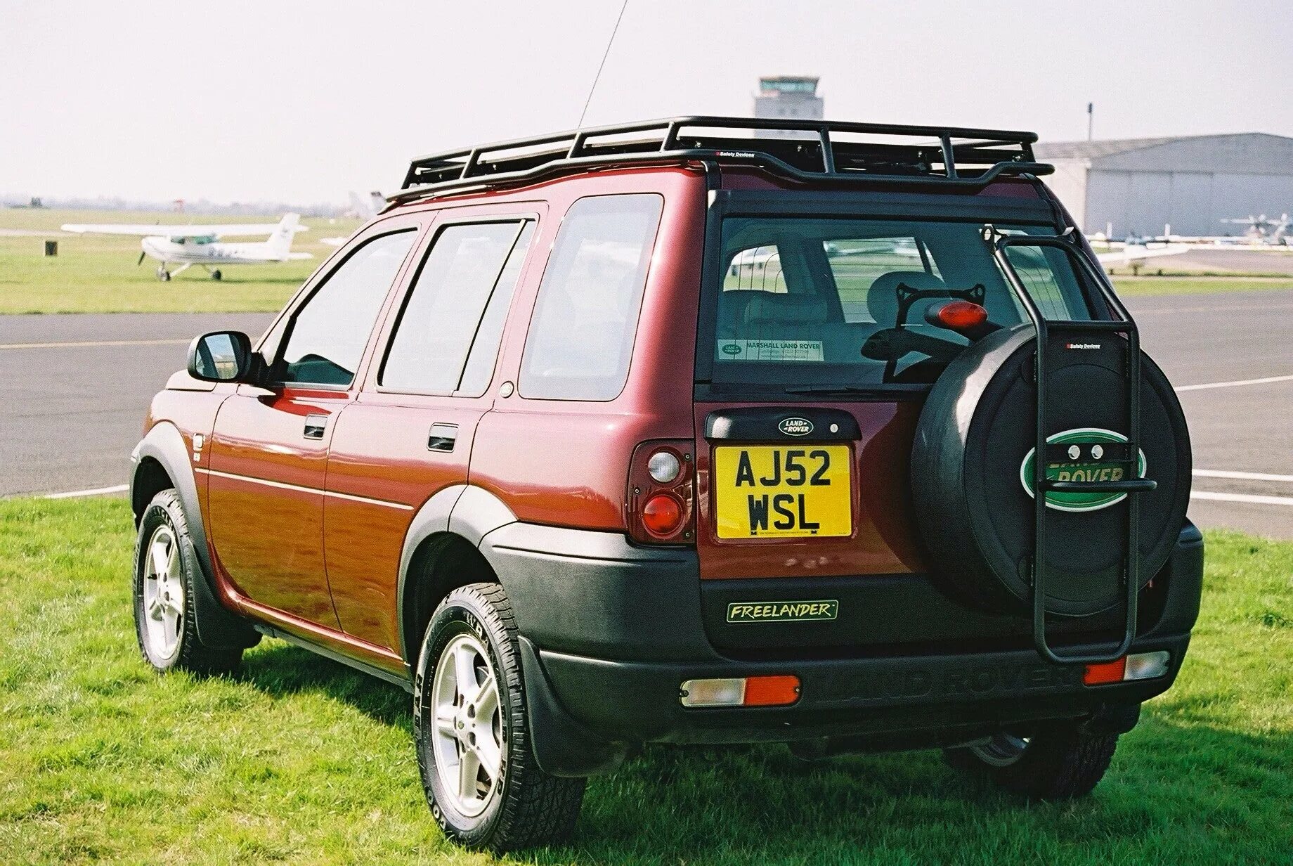 Ленд Ровер Фрилендер 1. Ленд Ровер Фрилендер 1 поколения. Land Rover Freelander 1 багажник. Land Rover Freelander 1 экспедиционник. Фрилендер 1 1.8 купить